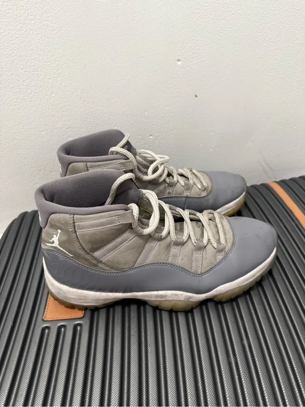 Jordan Men's Grey High-Top Sneakers